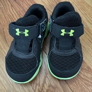 Underarmour EUC toddler sneakers